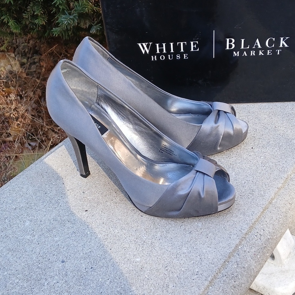 White House Black Market Gray Peep Toe Heels Sz 8.5